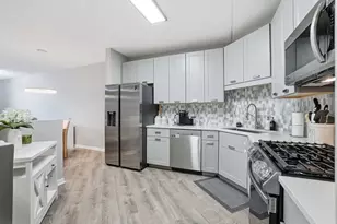 656 Pearson St, Des Plaines, IL 60016 - Photo 5