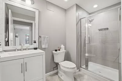 656 Pearson Street #203, Des Plaines, IL 60016 - Photo 11