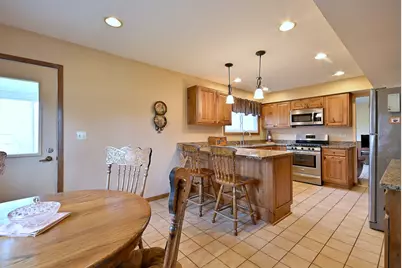 37W208 Olwin Drive, Elgin, IL 60124 - Photo 7