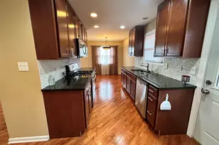 11825 S Bishop St, Chicago, IL 60643 - Photo 13