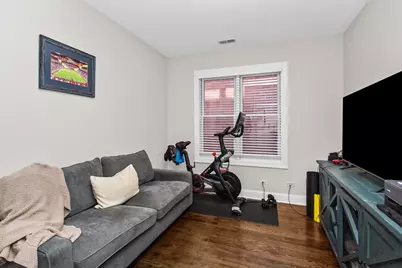 3928 N Greenview Avenue #2, Chicago, IL 60613 - Photo 9