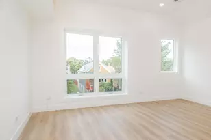 1245 S Fairfield Ave, Chicago, IL 60608 - Photo 3