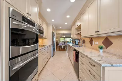 1 N Dee Road #1C, Park Ridge, IL 60068 - Photo 5