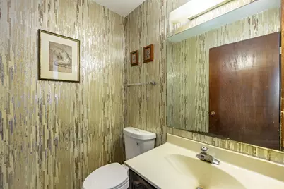 62 E Fox Hill Drive, Buffalo Grove, IL 60089 - Photo 21