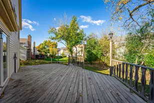 62 E Fox Hill Dr, Buffalo Grove, IL 60089 - Photo 23