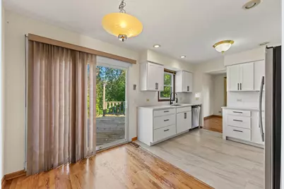 62 E Fox Hill Drive, Buffalo Grove, IL 60089 - Photo 11