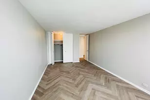 4800 S Chicago Beach Dr, Chicago, IL 60615 - Photo 9