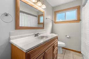 933 N Midlothian Rd, Mundelein, IL 60060 - Photo 11