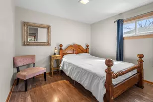 933 N Midlothian Rd, Mundelein, IL 60060 - Photo 9