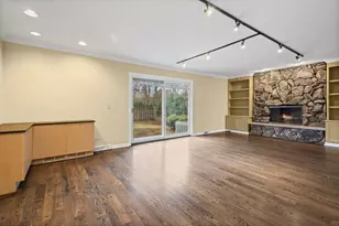 560 Hunter Rd, Wilmette, IL 60091 - Photo 11