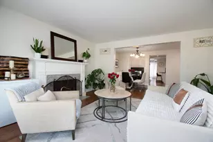 7141 N Kedvale Ave, Lincolnwood, IL 60712 - Photo 5