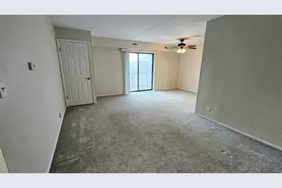 1460 Fairlane Drive #329, Schaumburg, IL 60193 - Photo 3