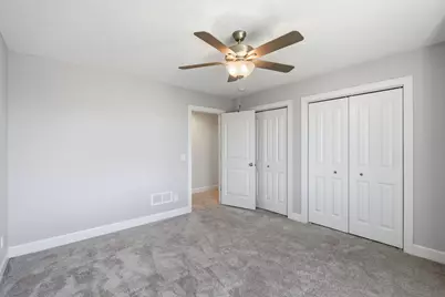 6900 Grover Station, Bettendorf, IA 52722 - Photo 27