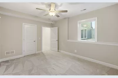 6900 Grover Station, Bettendorf, IA 52722 - Photo 41