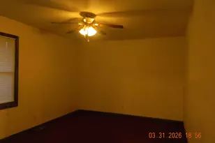 1911 Ash Ct, Aurora, IL 60506 - Photo 9