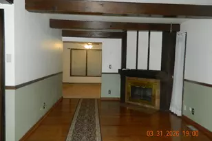 1911 Ash Ct, Aurora, IL 60506 - Photo 3