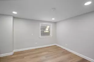 3751 N Clifton Ave, Chicago, IL 60613 - Photo 11