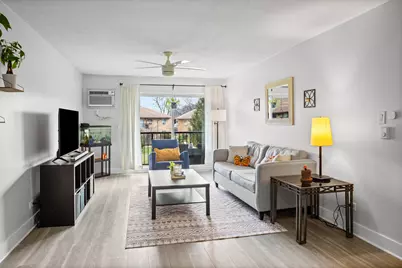 836 E Old Willow Road #209, Prospect Heights, IL 60070 - Photo 3