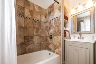 489 Division St, Elgin, IL 60120 - Photo 21