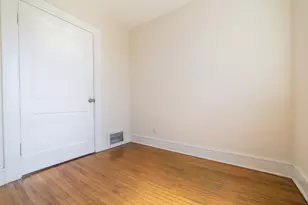 489 Division St, Elgin, IL 60120 - Photo 27