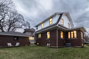 489 Division St, Elgin, IL 60120 - Photo 39