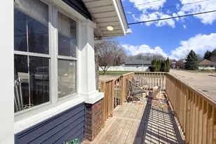621 24th Ave, Moline, IL 61265 - Photo 5