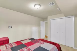 29 Fields East Dr, Champaign, IL 61822 - Photo 33