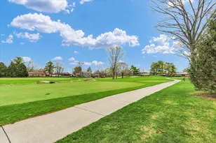 29 Fields East Dr, Champaign, IL 61822 - Photo 43