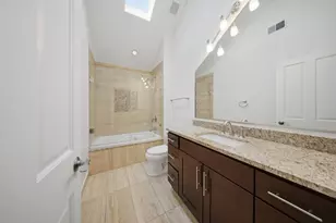 8242 Latrobe Ave, Burbank, IL 60459 - Photo 15