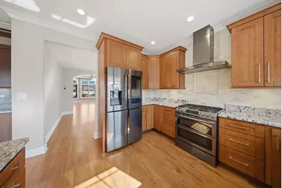 8242 Latrobe Avenue, Burbank, IL 60459 - Photo 11