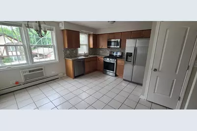 1500 W Touhy Avenue #2N, Park Ridge, IL 60068 - Photo 3