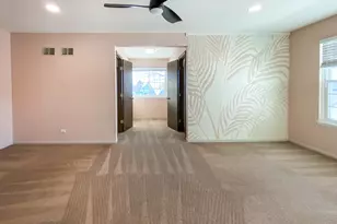 643 Wilbur Ct, Gurnee, IL 60031 - Photo 9