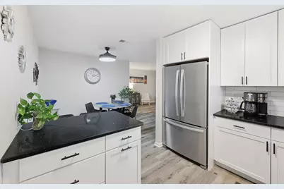 471 Raintree Court #2B, Glen Ellyn, IL 60137 - Photo 13