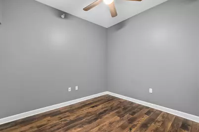 233 E 13th Street #1910, Chicago, IL 60605 - Photo 13