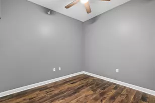 233 E 13th St, Chicago, IL 60605 - Photo 13