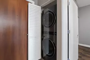 233 E 13th St, Chicago, IL 60605 - Photo 15