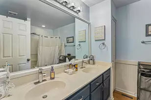 806 Meadowridge Dr, Aurora, IL 60504 - Photo 25