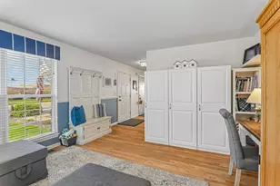 806 Meadowridge Dr, Aurora, IL 60504 - Photo 7