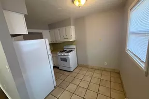 107 College Park Ct, Normal, IL 61761 - Photo 3