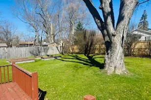 907 W Washington Ave, Lake Bluff, IL 60044 - Photo 3