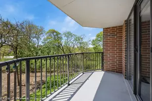 511 Aurora Ave, Naperville, IL 60540 - Photo 17
