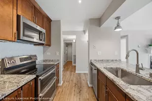 511 Aurora Ave, Naperville, IL 60540 - Photo 3