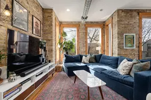 1702 W Erie St, Chicago, IL 60622 - Photo 3