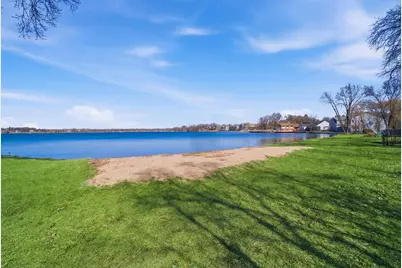 501 E Liberty Street, Wauconda, IL 60084 - Photo 3