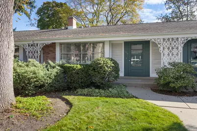 609 Carriage Hill Drive, Glenview, IL 60025 - Photo 1