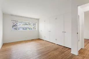 609 Carriage Hill Dr, Glenview, IL 60025 - Photo 7