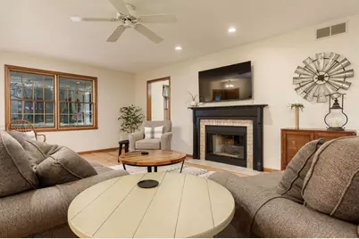 11548 Chatt Court, Roscoe, IL 61073 - Photo 9