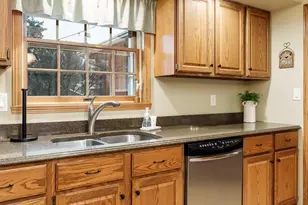 11548 Chatt Ct, Roscoe, IL 61073 - Photo 15