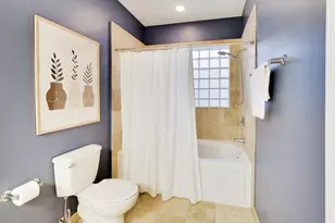 1927 W Belmont Ave, Chicago, IL 60657 - Photo 15