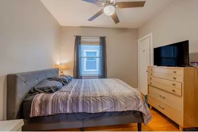 5055 W Argyle Street, Chicago, IL 60630 - Photo 13